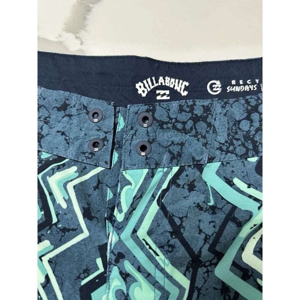 Billabong Recycler Sundays Pro Board Shorts Teal Aztec Print Size 29 Youth